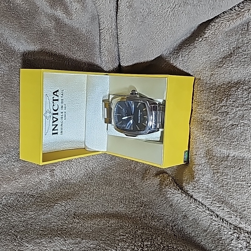 Invicta Lupah watch